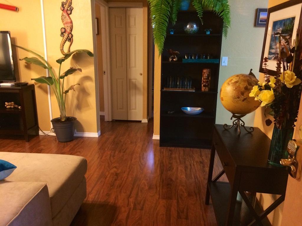 Palani Condo Kailua-Kona Værelse billede